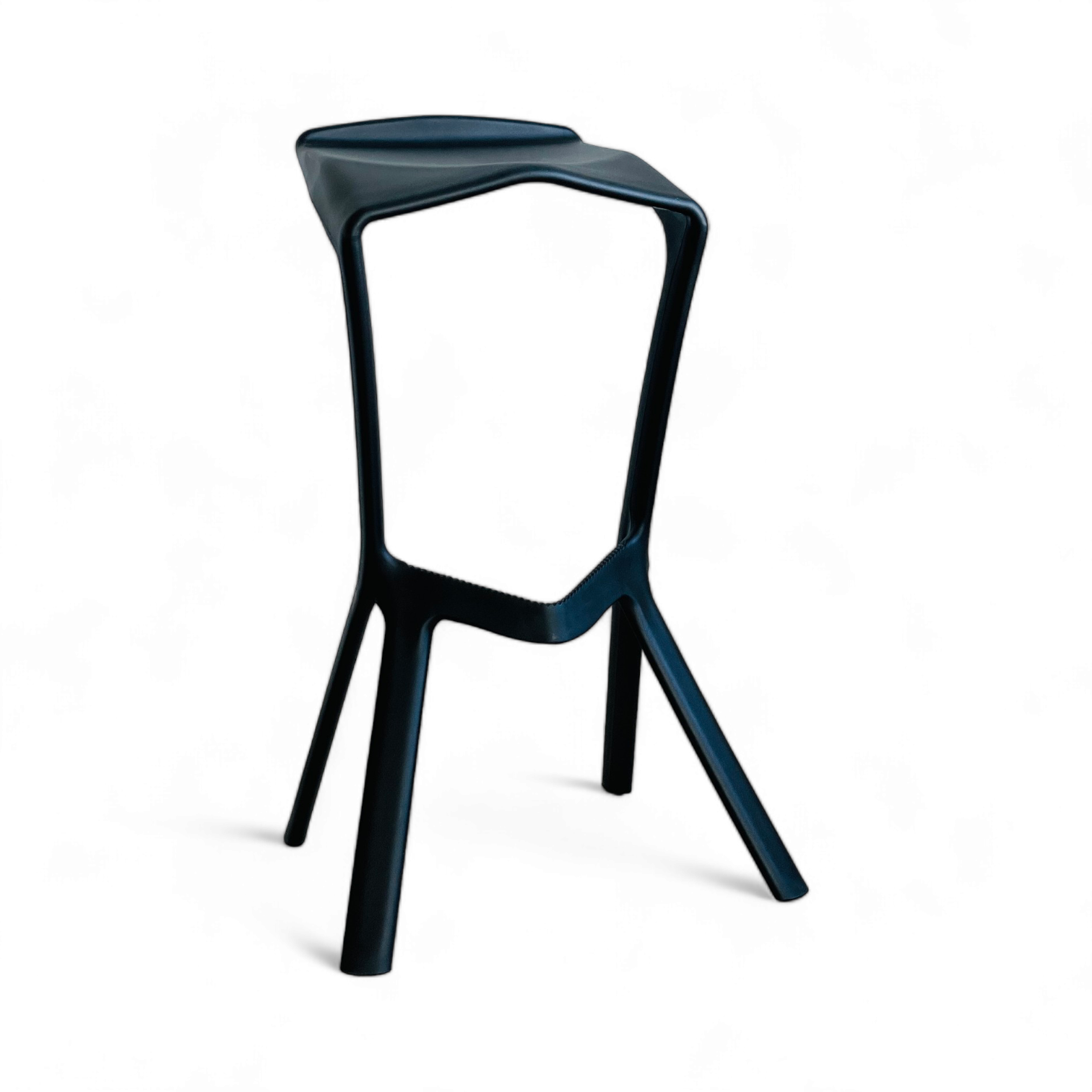 silla-miura-niza-negro-taburete